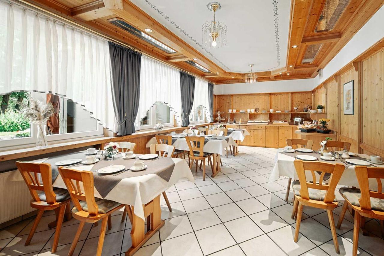 Hotel Park Cafe Reichl Bad Abbach Exterior photo