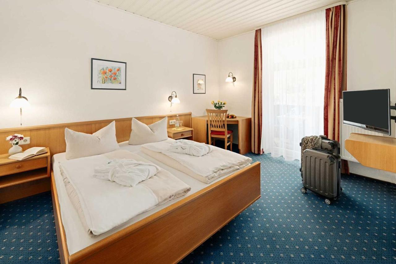 Hotel Park Cafe Reichl Bad Abbach Exterior photo