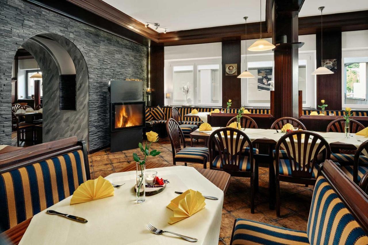 Hotel Park Cafe Reichl Bad Abbach Exterior photo